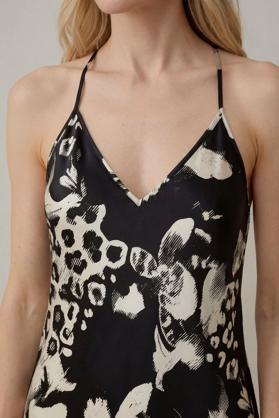 Maxi Vestito da Notte in Seta Minimalista