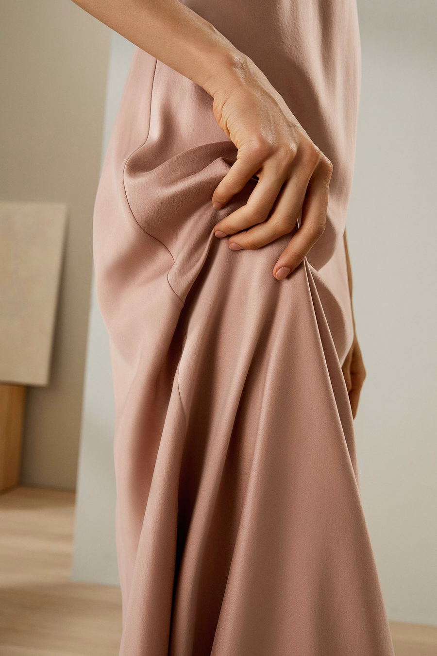 Minimale Maxi Vestito in Seta Suede