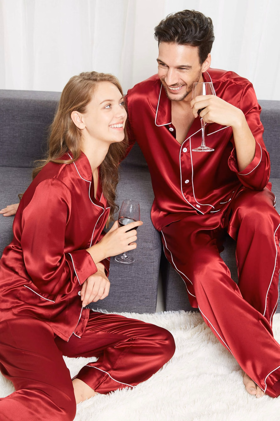 Crimson Amour Set di Pigiama in Seta per Coppie