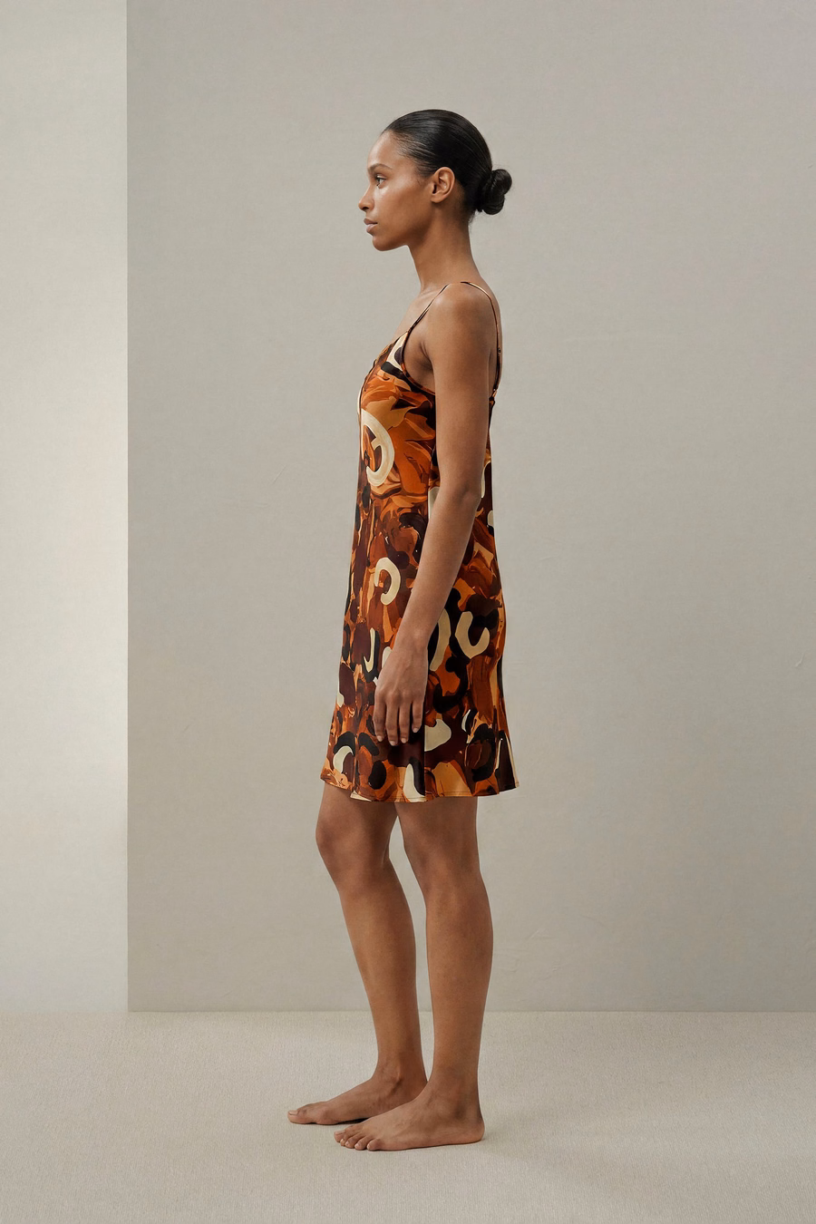 Short Feminine Silk Print Nightgown