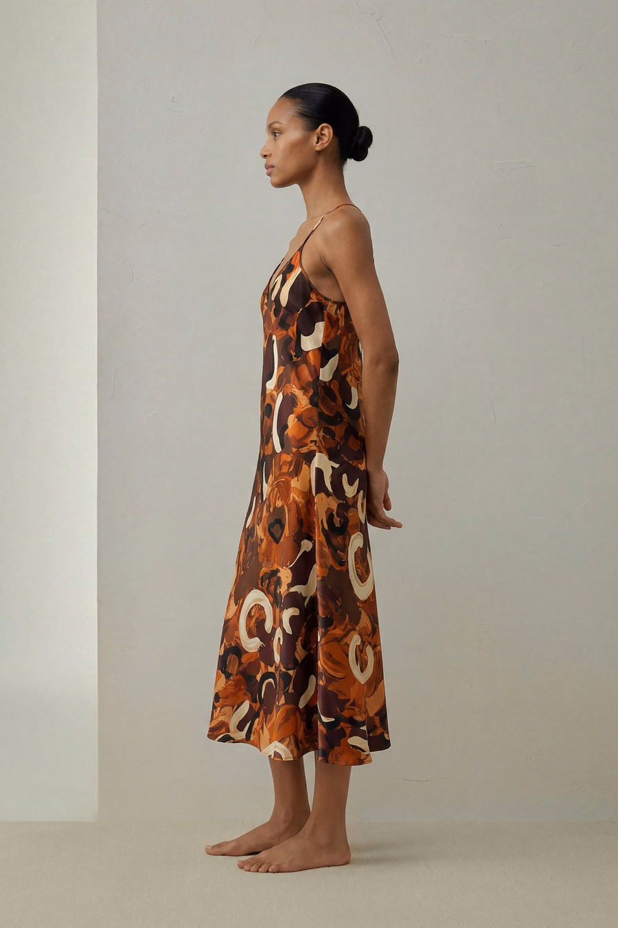 Maxi Vestito da Notte in Seta Minimalista