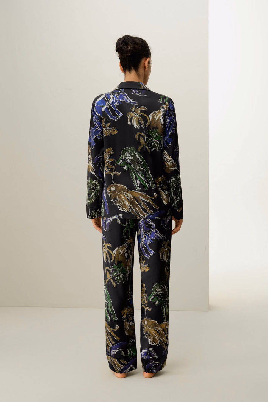 Leo Zodiac Classic Silk Pajama Set