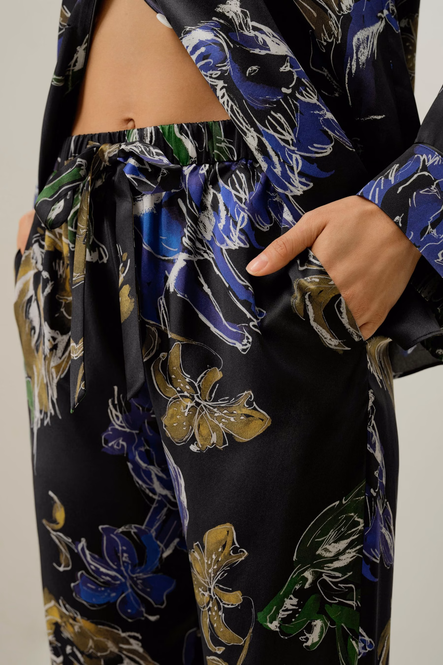 Leo Zodiac Classic Silk Pajama Set