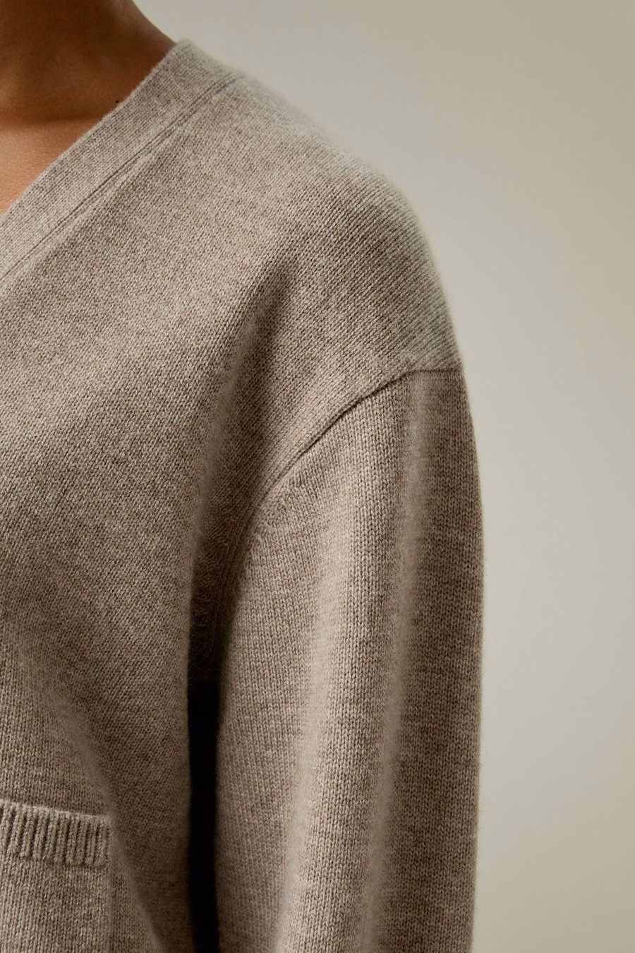 Cardigan in misto lana-cachemire corto