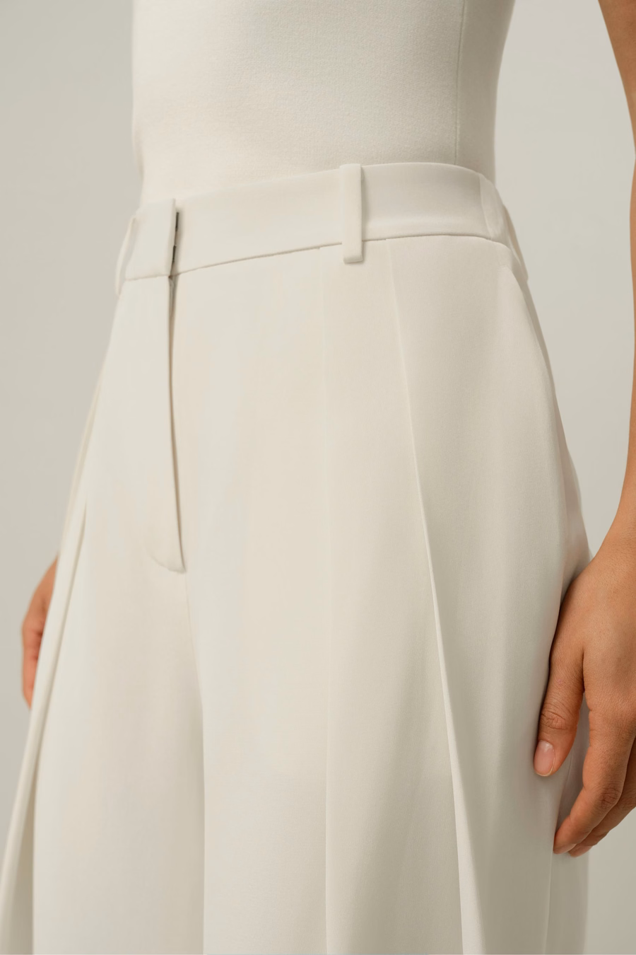 Pantaloni larghi in seta crepe