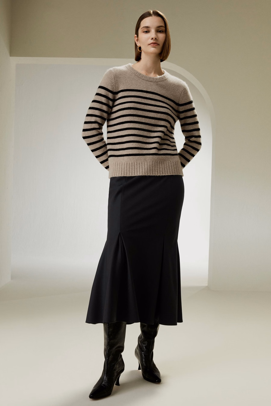 Maglione di cashmere con collo rotondo a righe