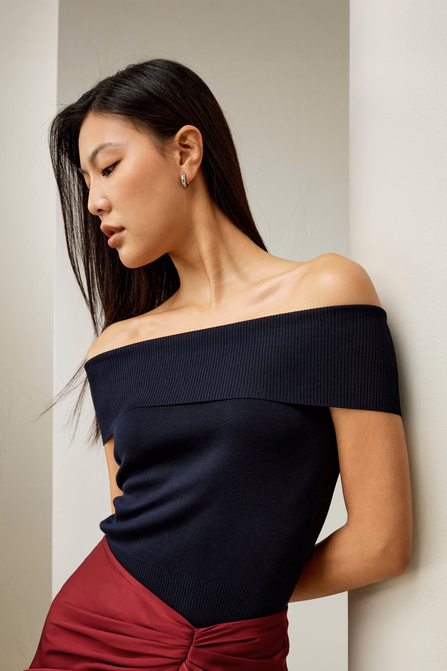 Top in seta off-shoulder