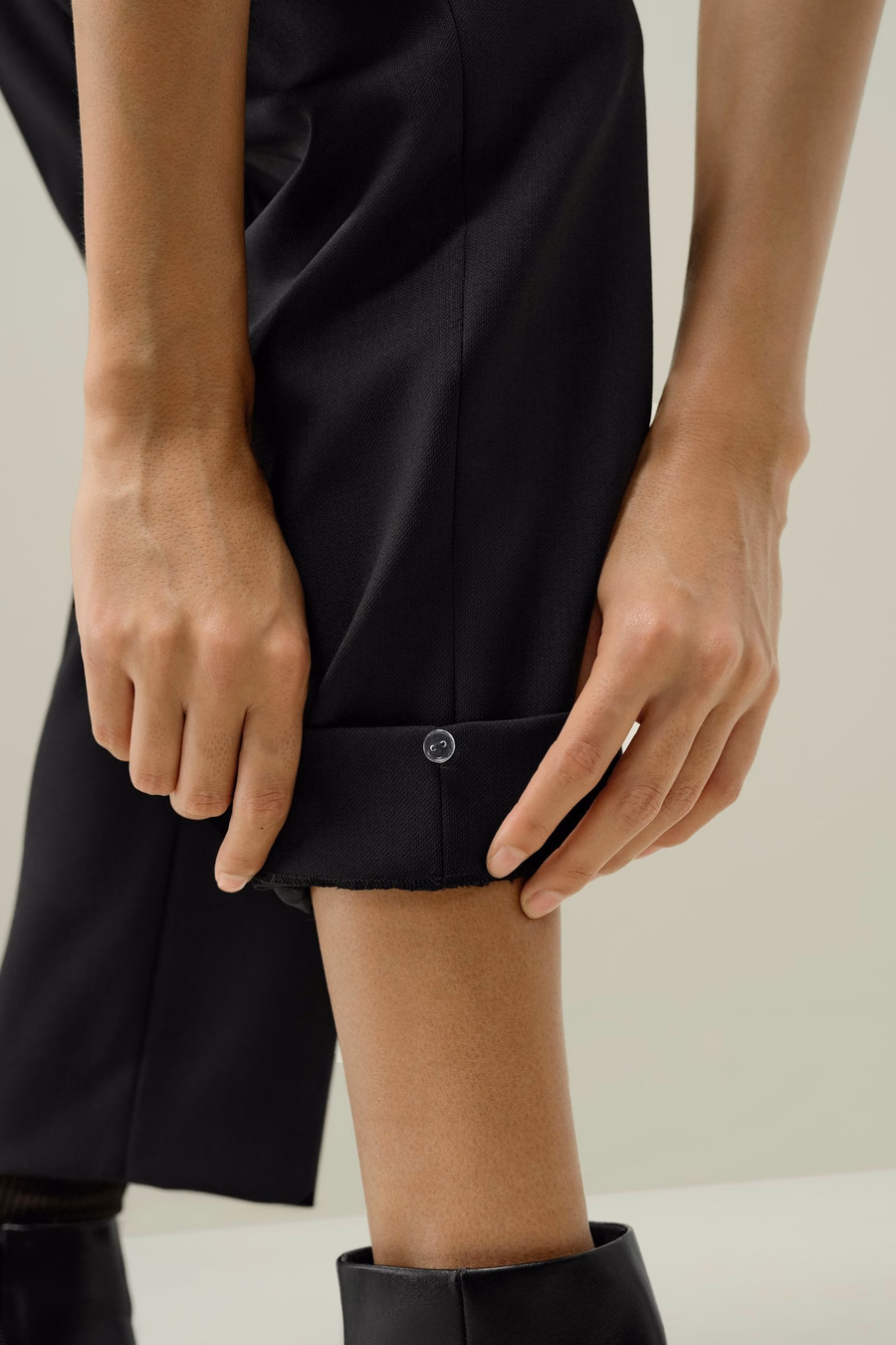 Pantaloni slim fit in misto seta e lana