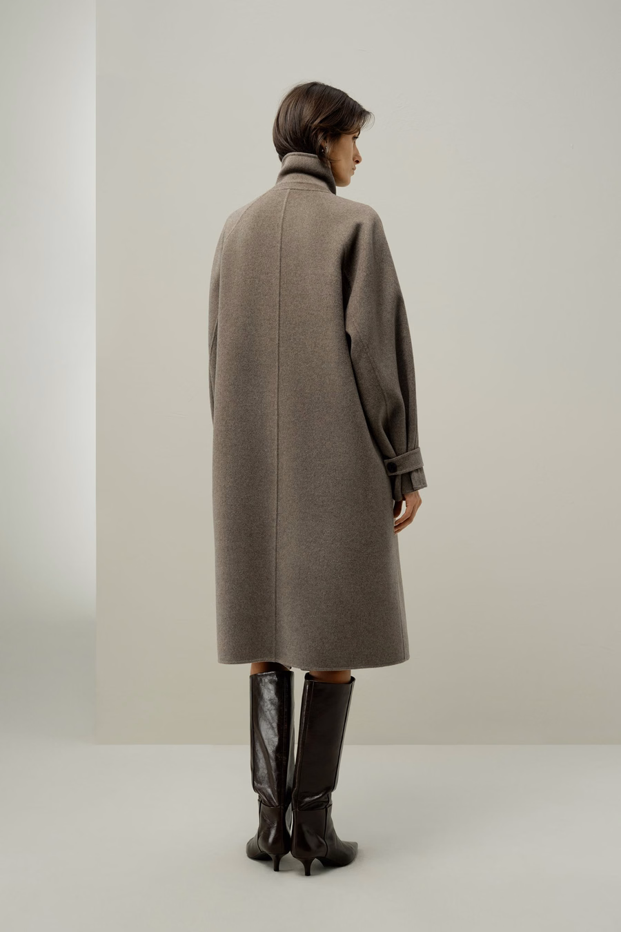 Cappotto in seta-lana doppio faccia sovradimensionato