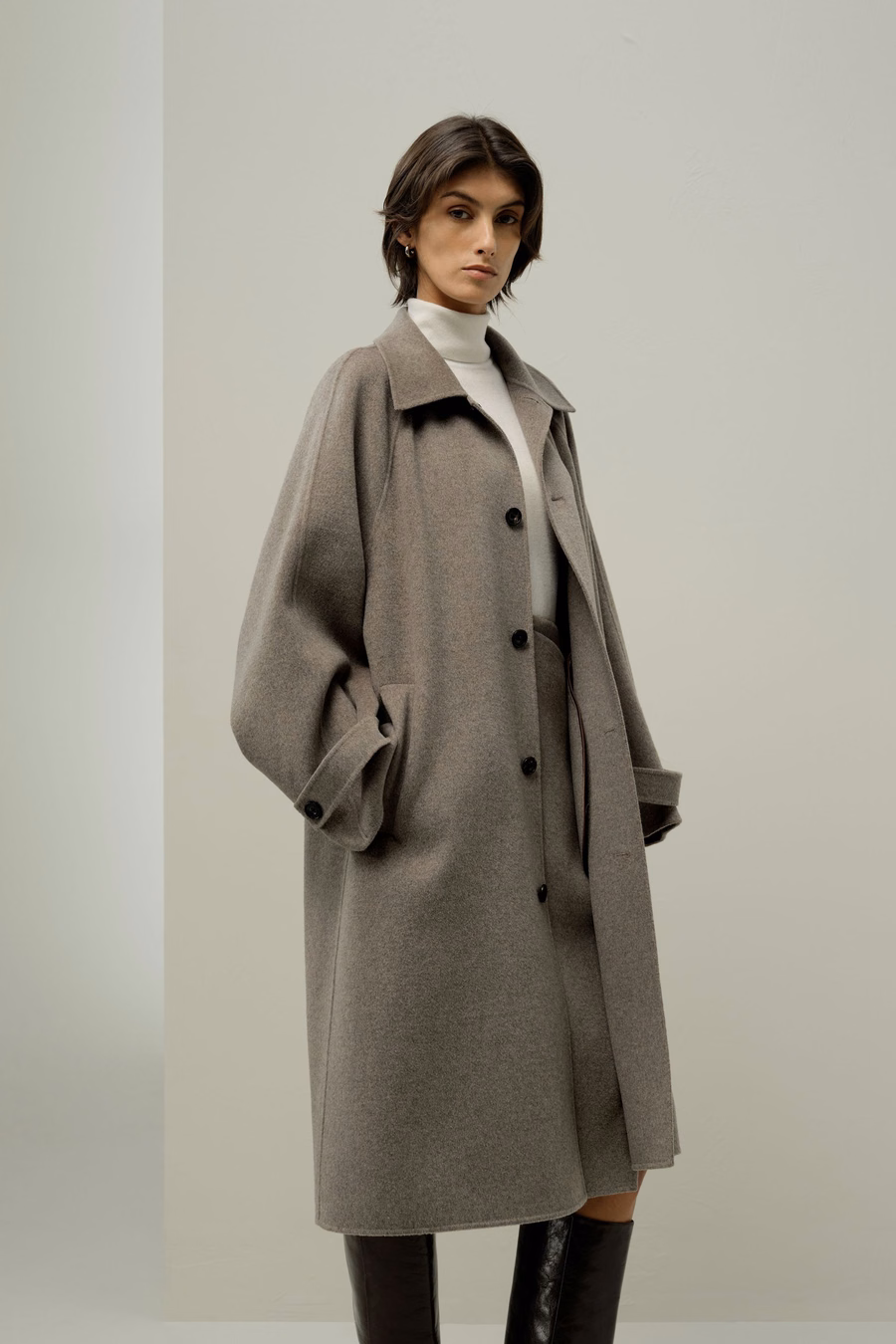 Cappotto in seta-lana doppio faccia sovradimensionato