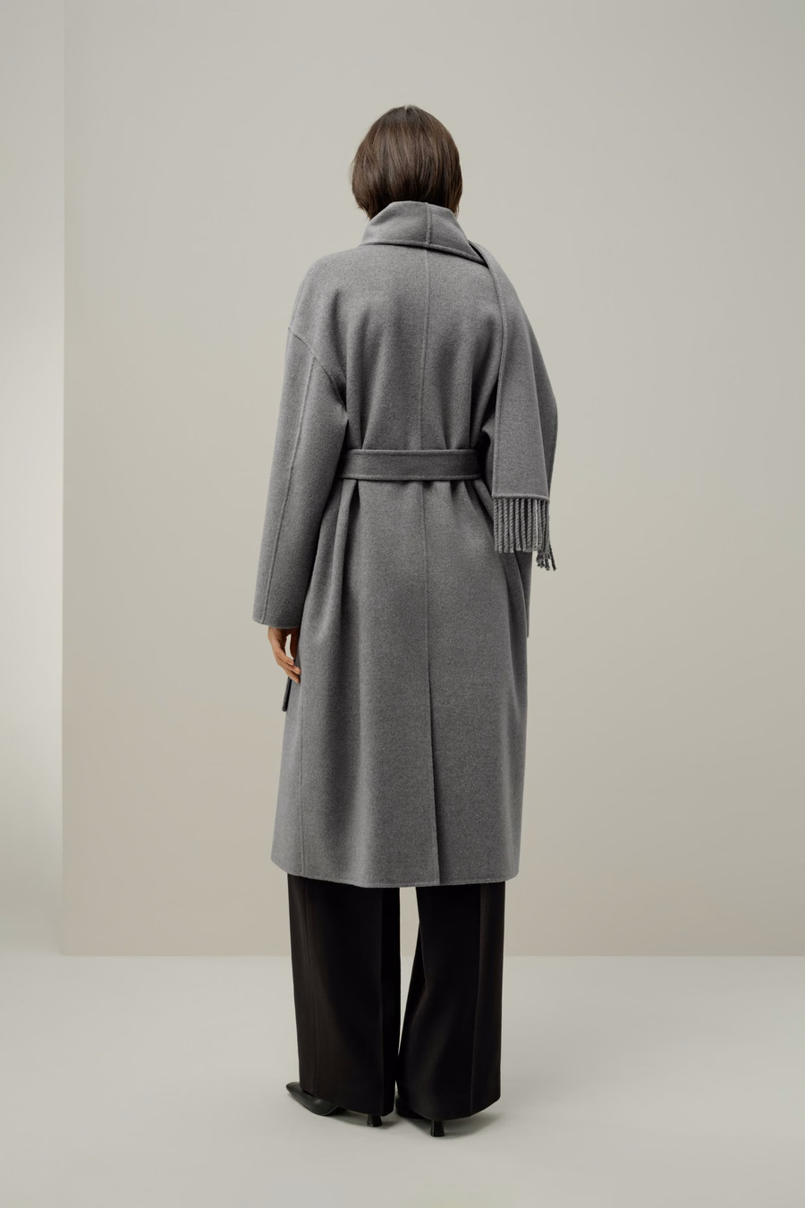 Cappotto in misto lana con colletto a sciarpa