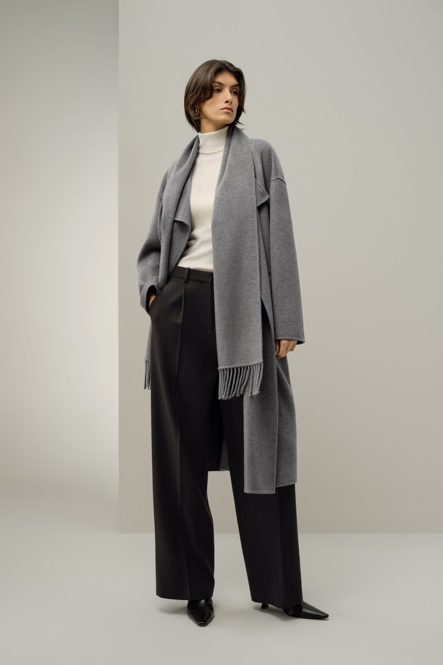 Cappotto in misto lana con colletto a sciarpa