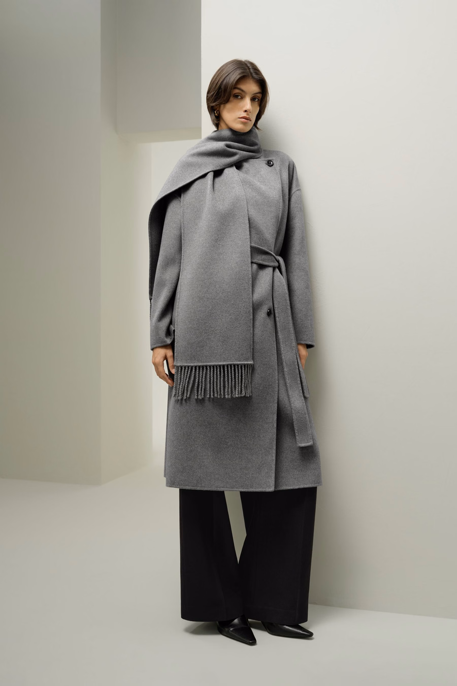 Cappotto in misto lana con colletto a sciarpa
