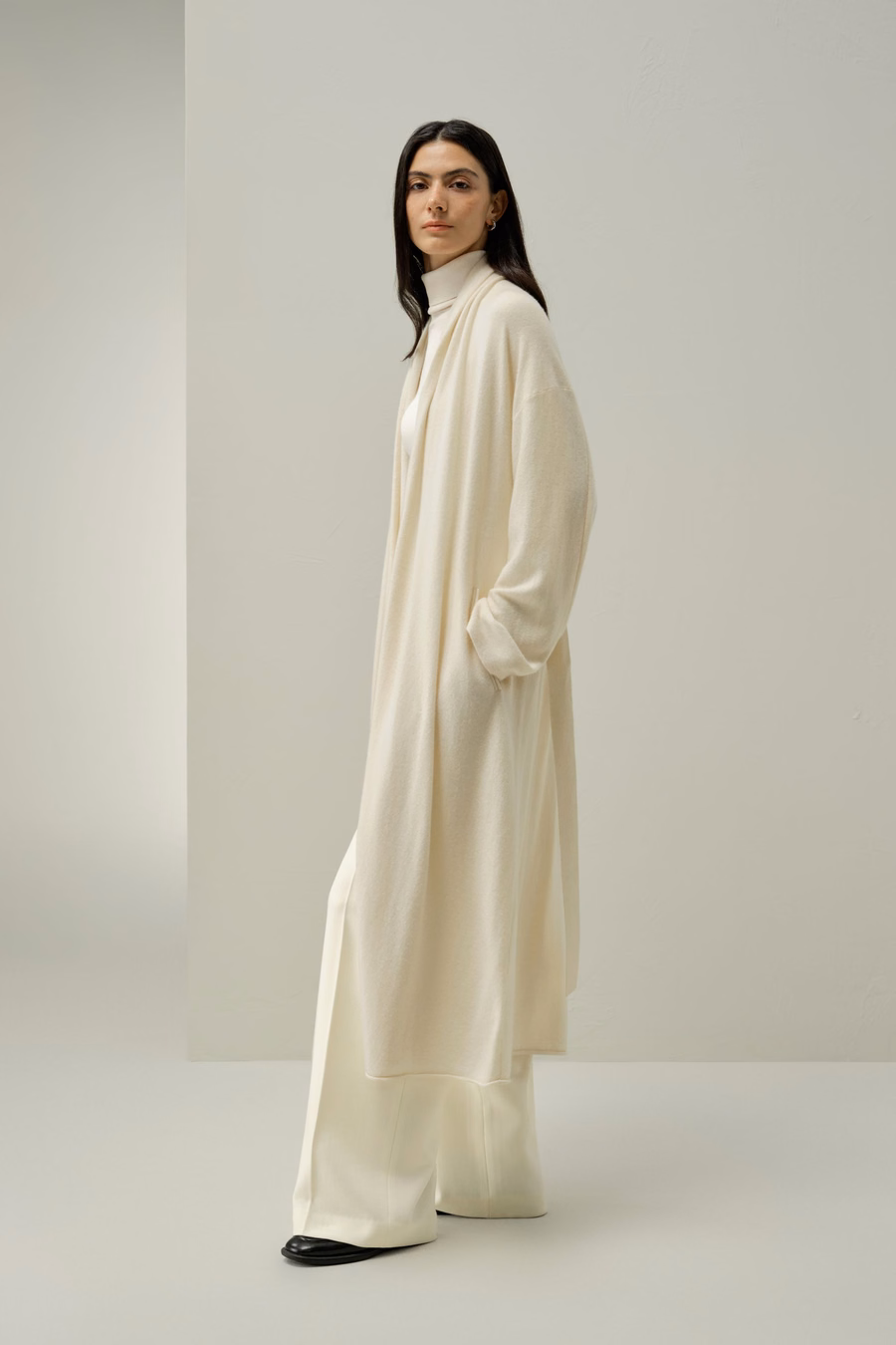 Cardigan in cashmere lunghezza polpaccio