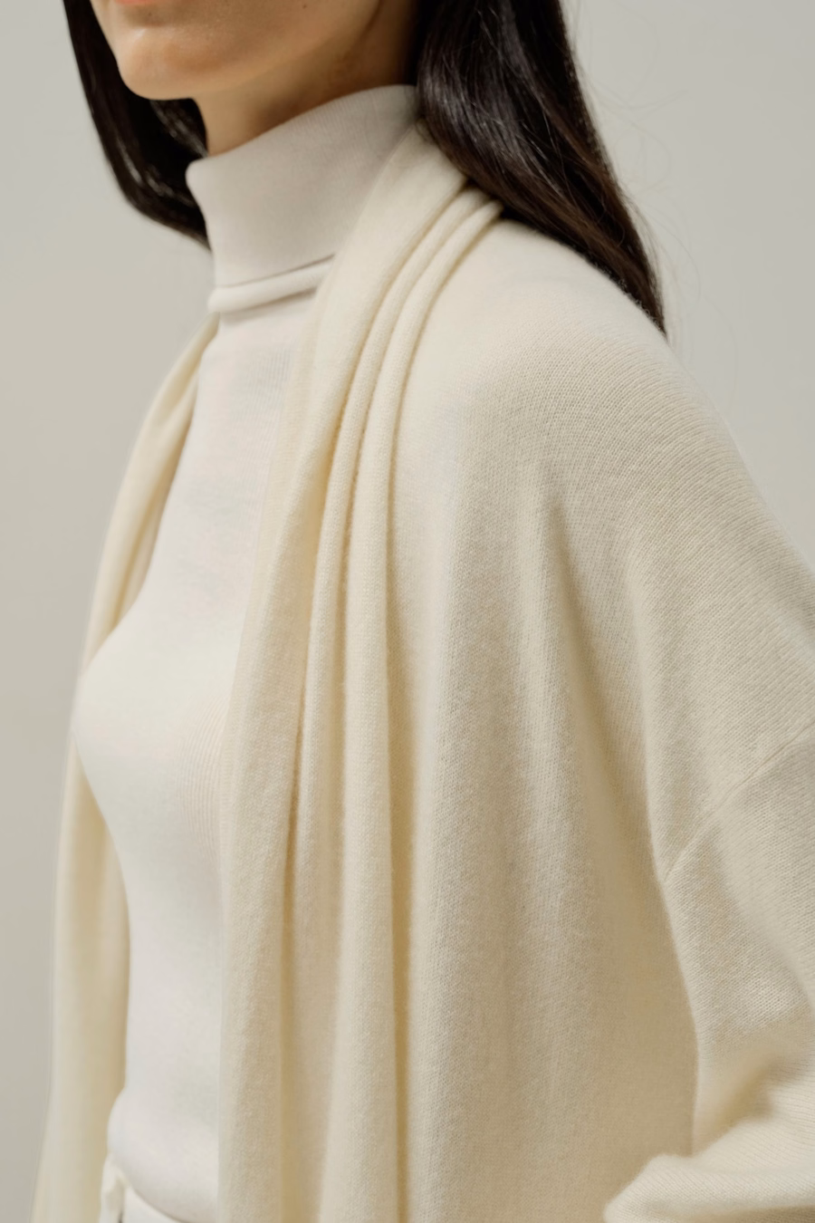 Cardigan in cashmere lunghezza polpaccio