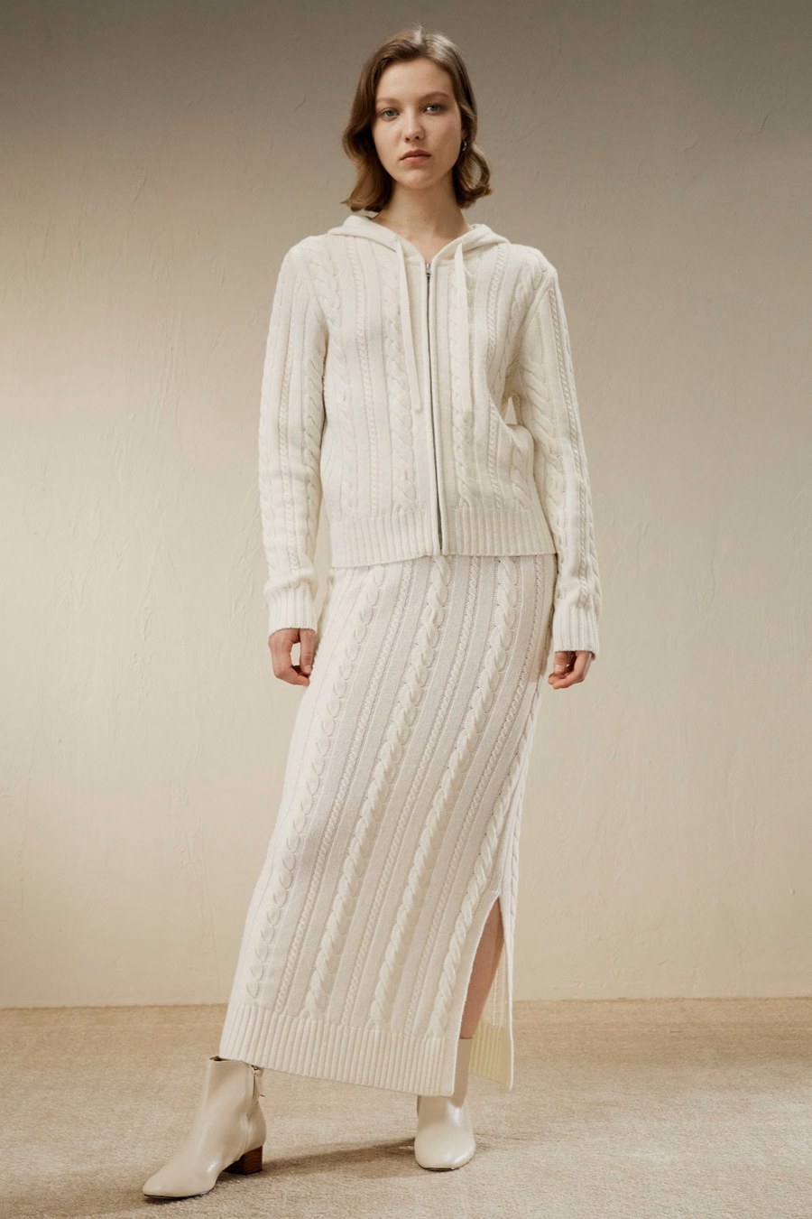 Felpa con cappuccio in misto lana-cashmere a maglia cable Bela