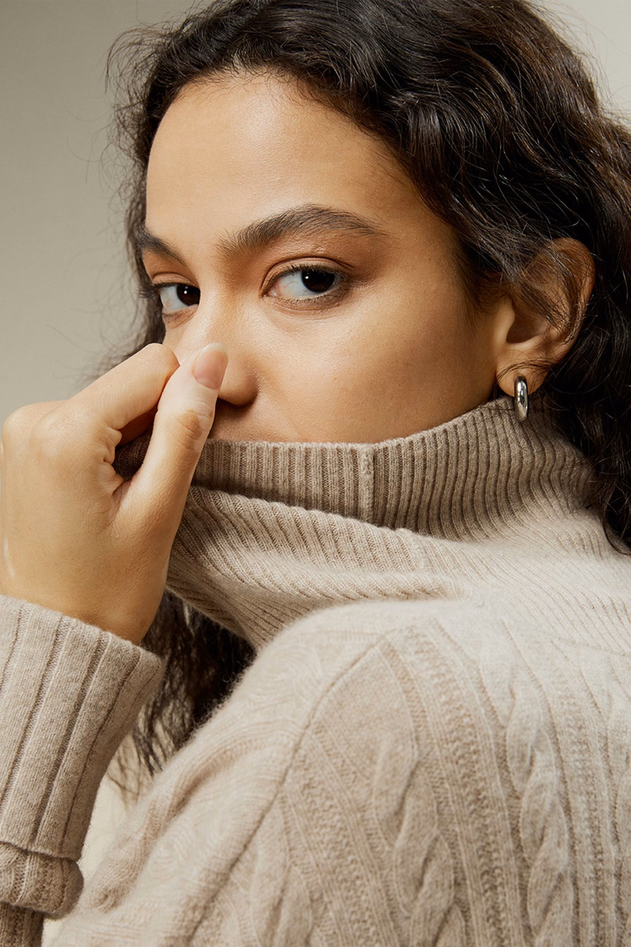 Maglione girocollo a treccia classica