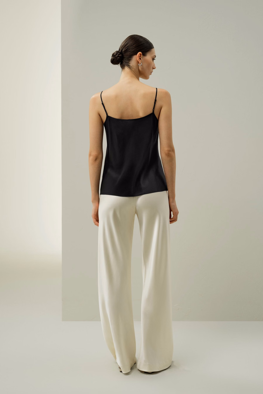 Camisola in seta con pizzo