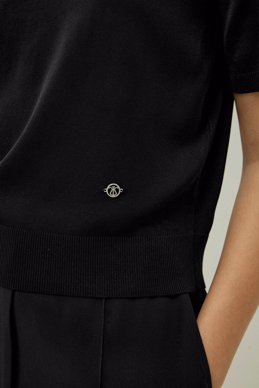 T-shirt in seta a doppio tessuto sofisticato