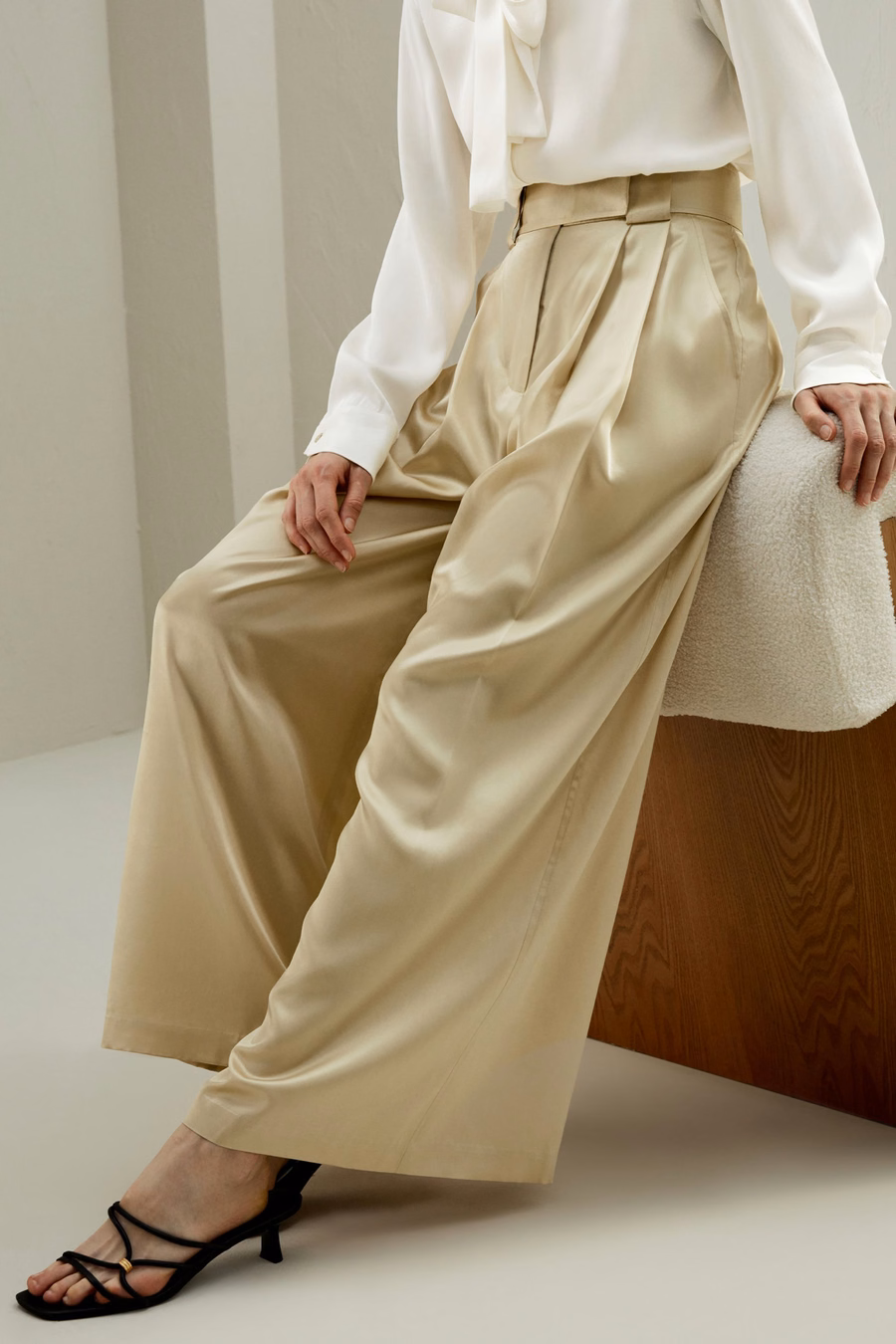 Pantaloni a gamba larga Watershine in seta