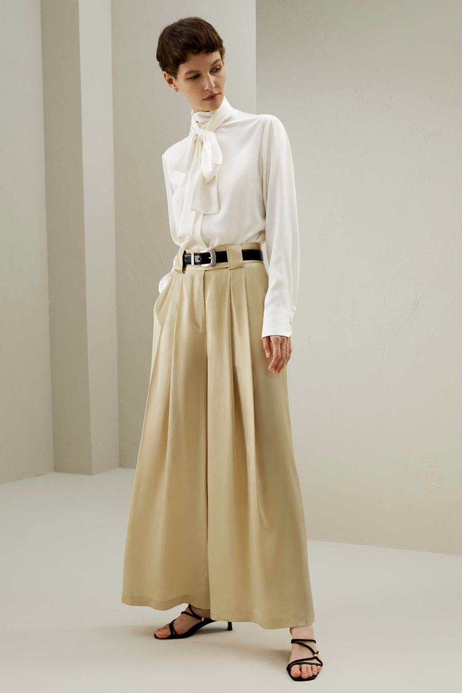 Pantaloni a gamba larga Watershine in seta