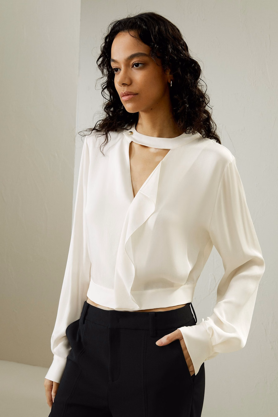 Camicia col collo a V