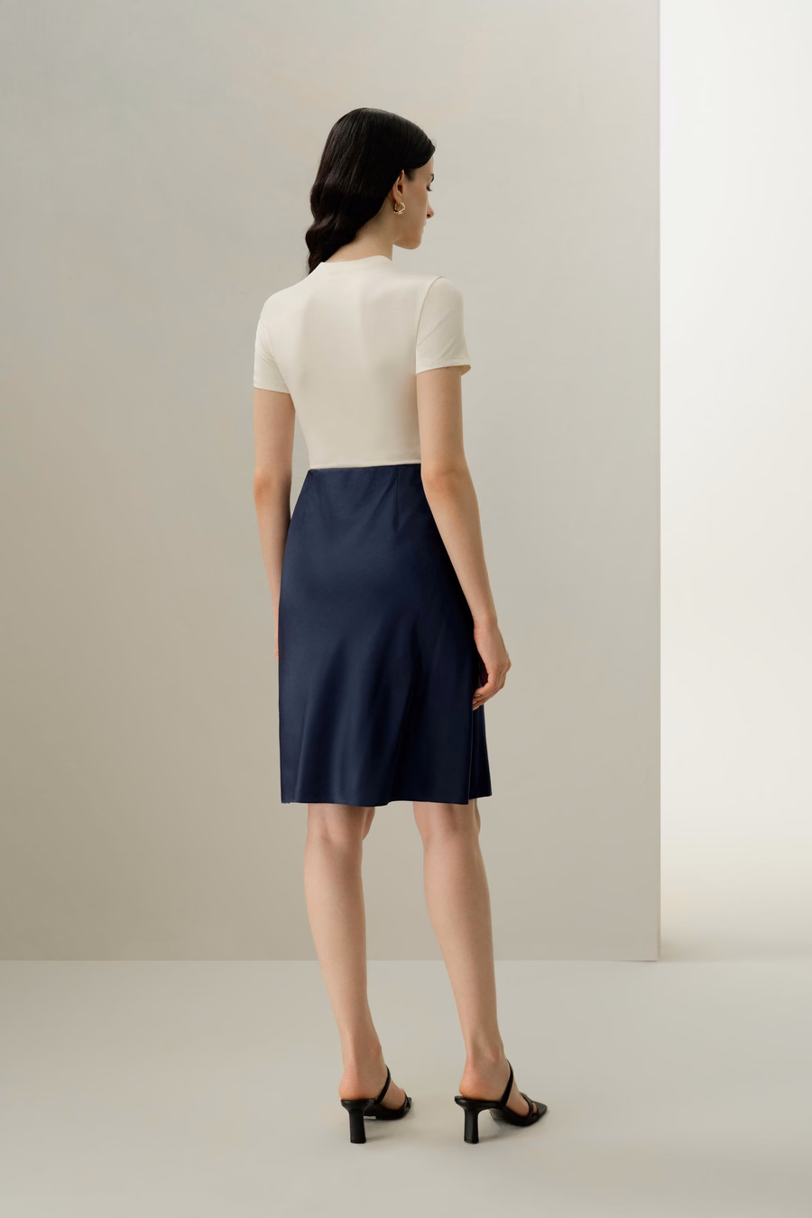 Gonna Minimalista in Charmeuse Elastico
