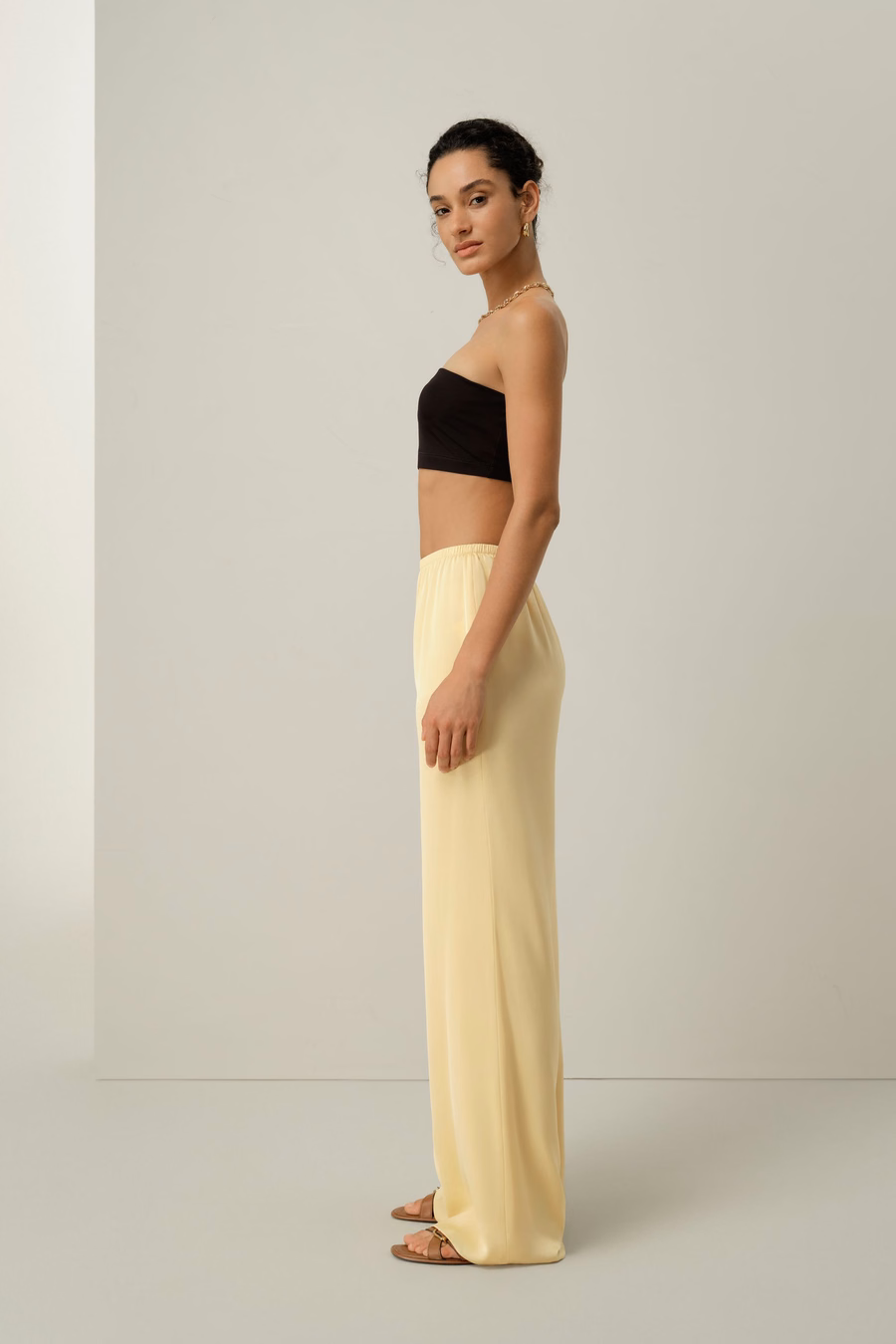 Pantaloni dritti in georgette di seta elasticizzata